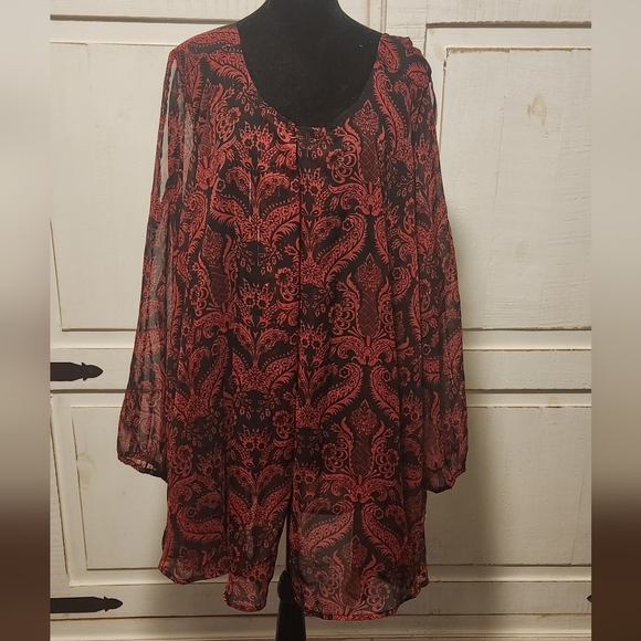 Avenue Tops - Avenue Blouse Perfect for holiday Nwt